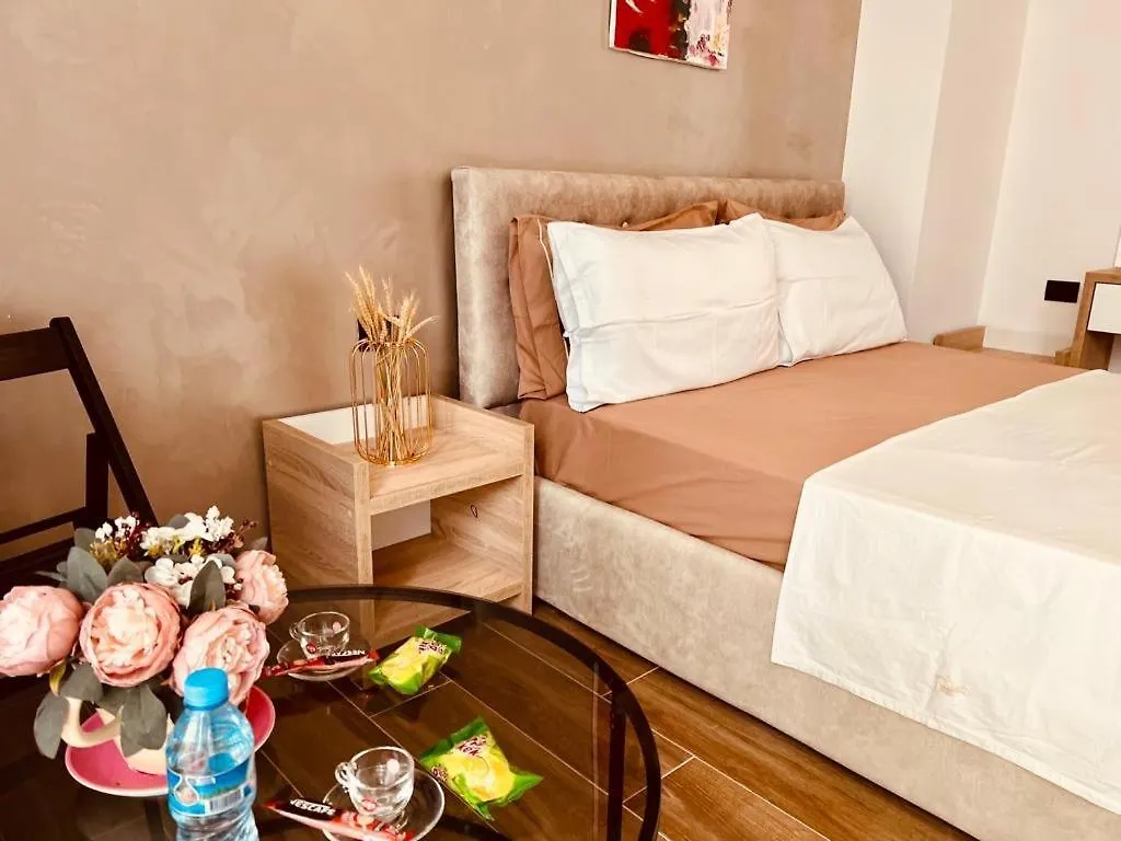 Daire Apartament Indriti Dıraç